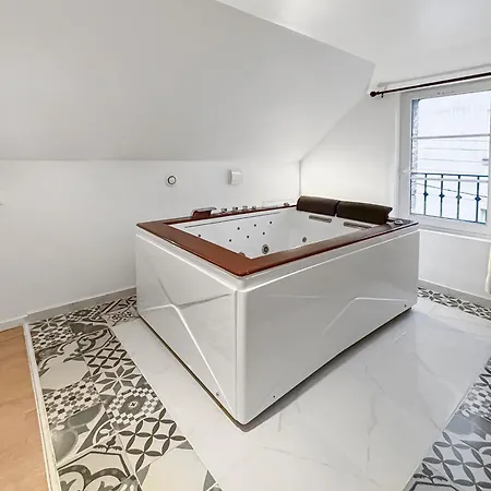 Privée : Jacuzzi + sauna + billard + jeux SO Saint-Quentin  Exterior foto