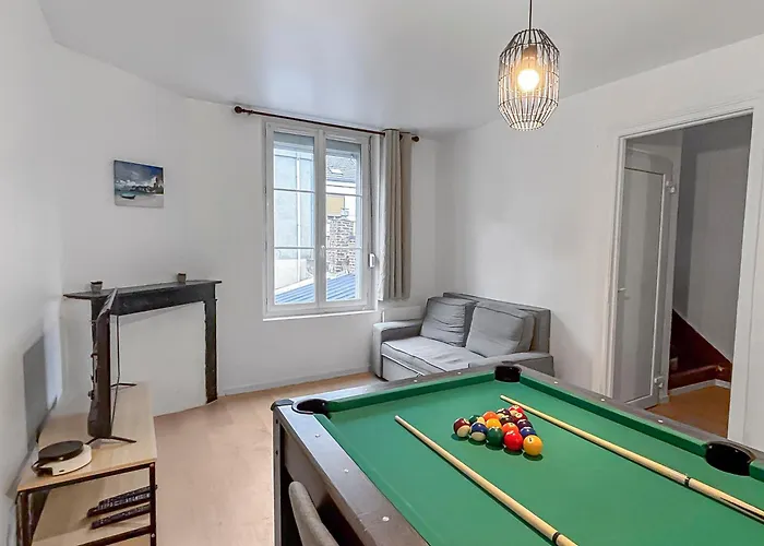Privée : Jacuzzi + sauna + billard + jeux SO