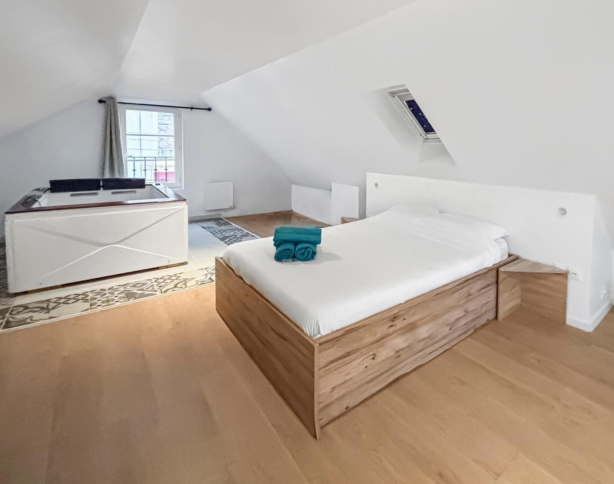 Privée : Jacuzzi + Sauna + Billard + Jeux So Saint-Quentin (Aisne)