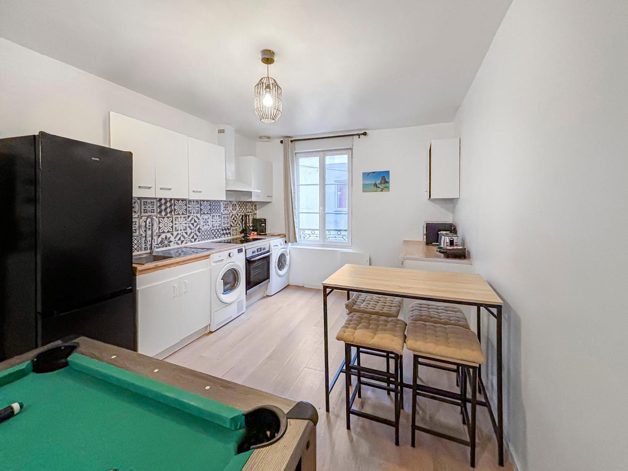 Privée : Jacuzzi + Sauna + Billard + Jeux So Hébergement de vacances